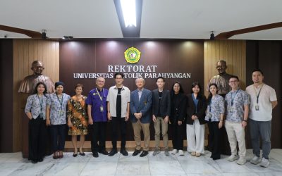 Dorong Inovasi dan Pembelajaran Berbasis Industri: UNPAR Tandatangani MoU dan MoA dengan HOVARLAY Pte. Ltd.